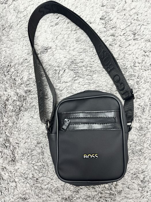 Borseta Hugo Boss noua