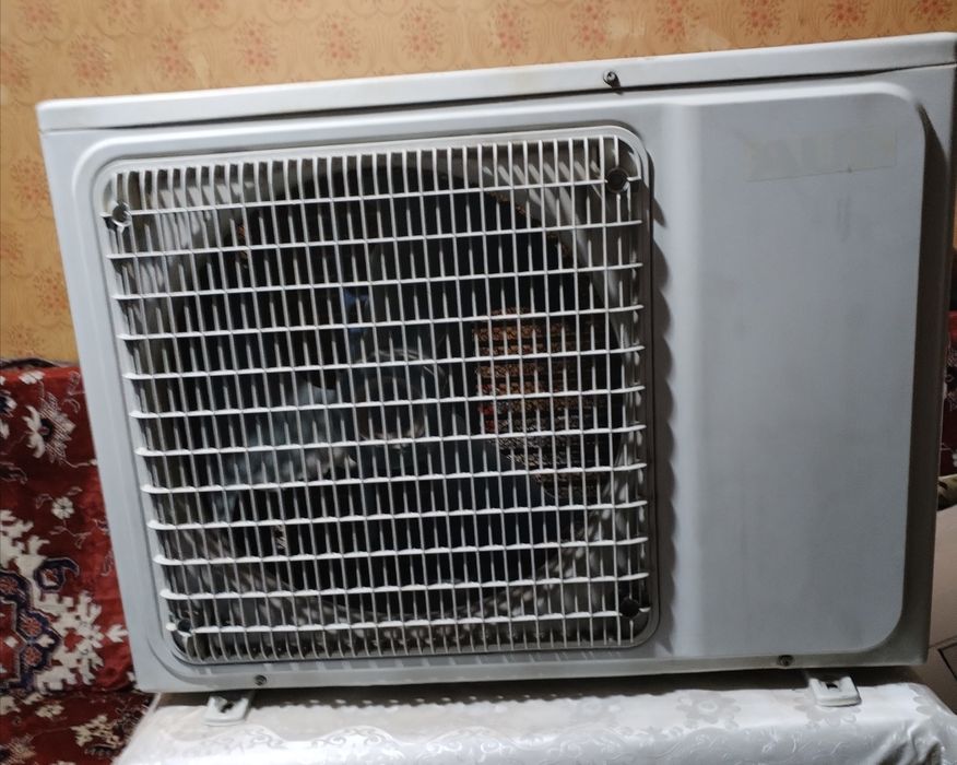 Продам кондиционер AUX12 б/у
