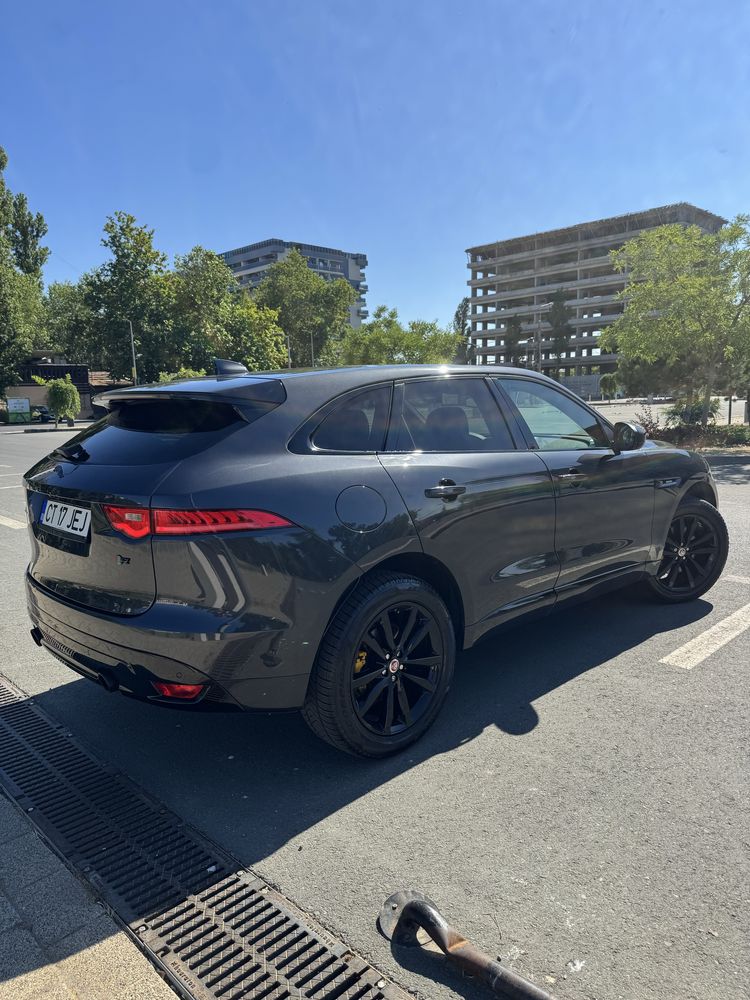 Jaguar F-Pace 30d 300Cp R-dynamic