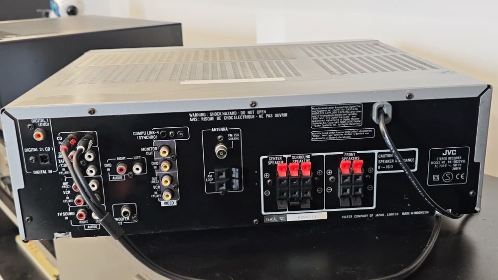 Amplituner JVC RX-5032V   5.1 , intrare  optică ,100W