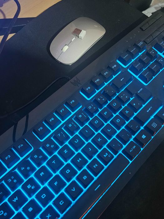 ОТЛИЧЕН Геймърски компютър + ПОДАРЪК! Acer Predator i7-10700 /RTX 2060