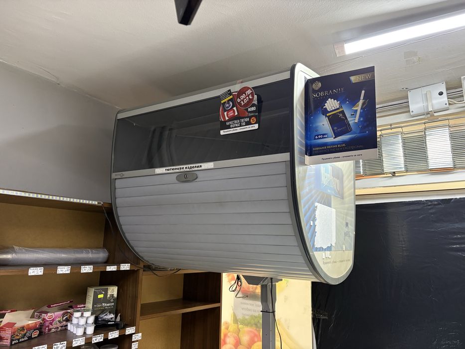 Продавам стилаж за цигари