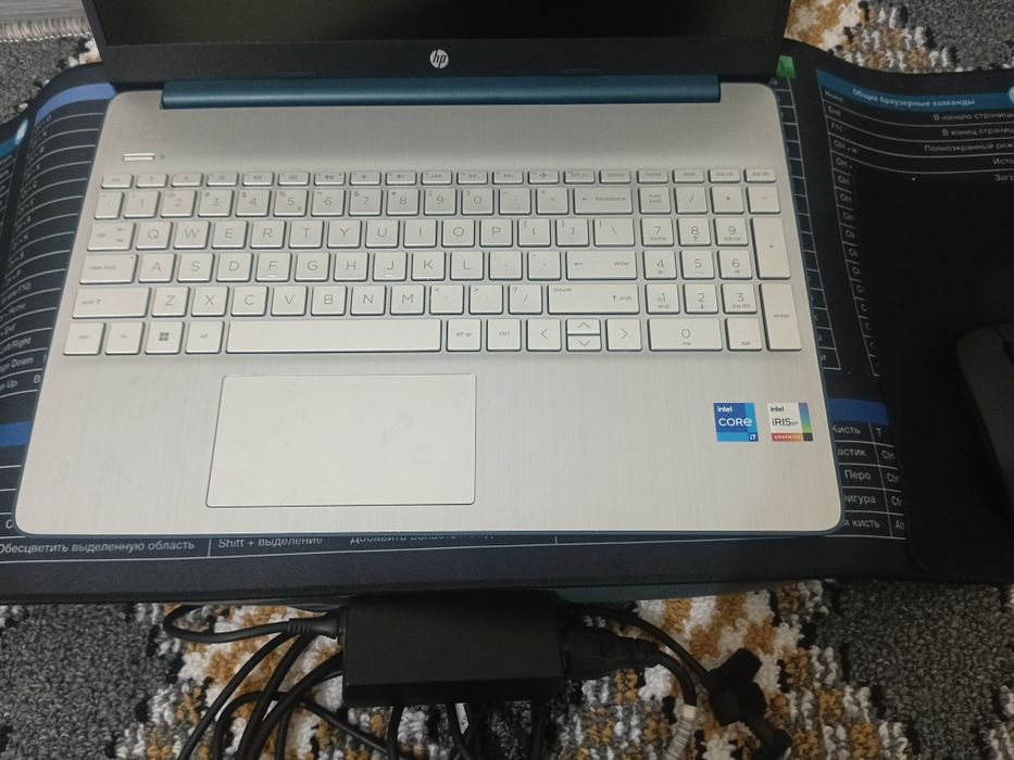 HP intelcore i7 irisxe Noutbuk