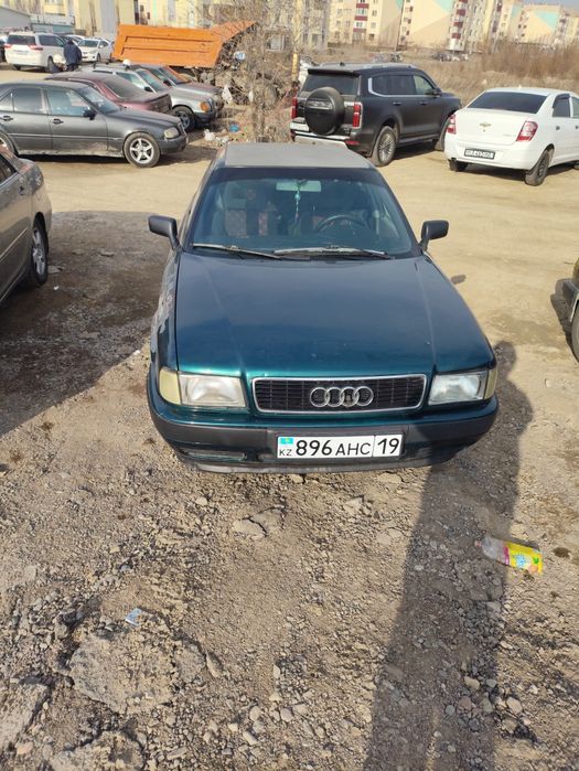 Ауди б4 продам 1992