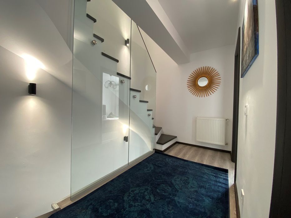 Casa / vila de închiriat / Pipera