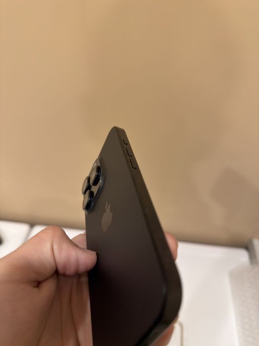 Iphone 16 Pro 256GB Black Titanium