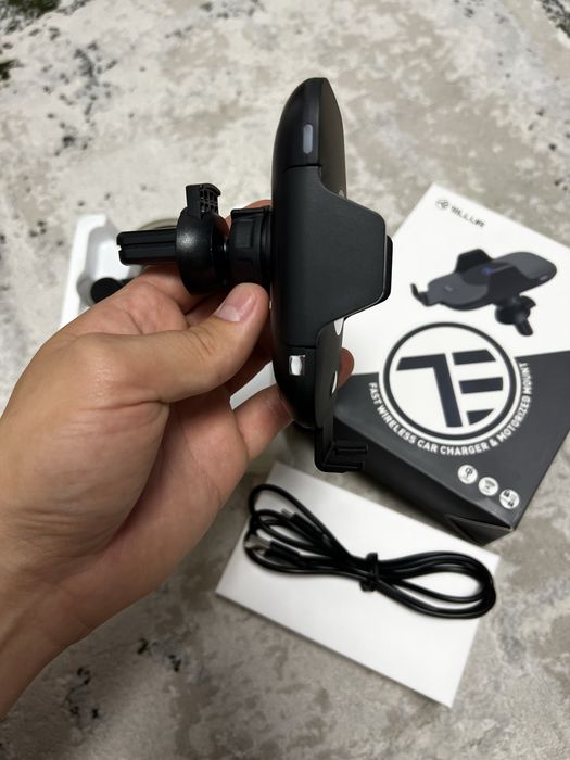 Suport telefon cu senzor si incarcare wireless