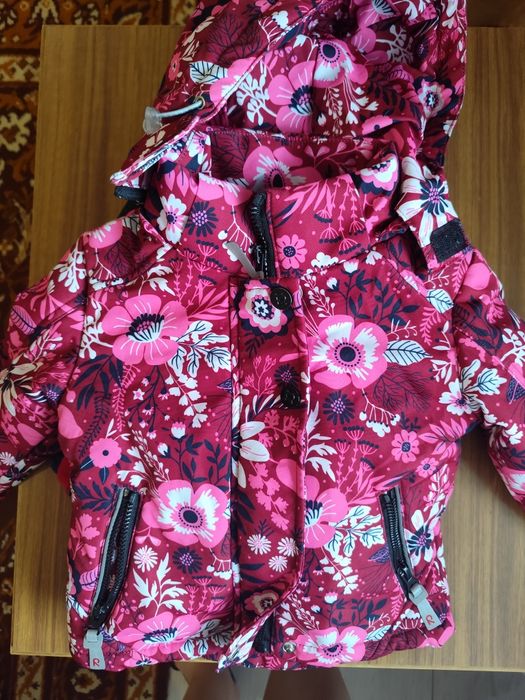 Продам куртку для девочки фирмы reimo