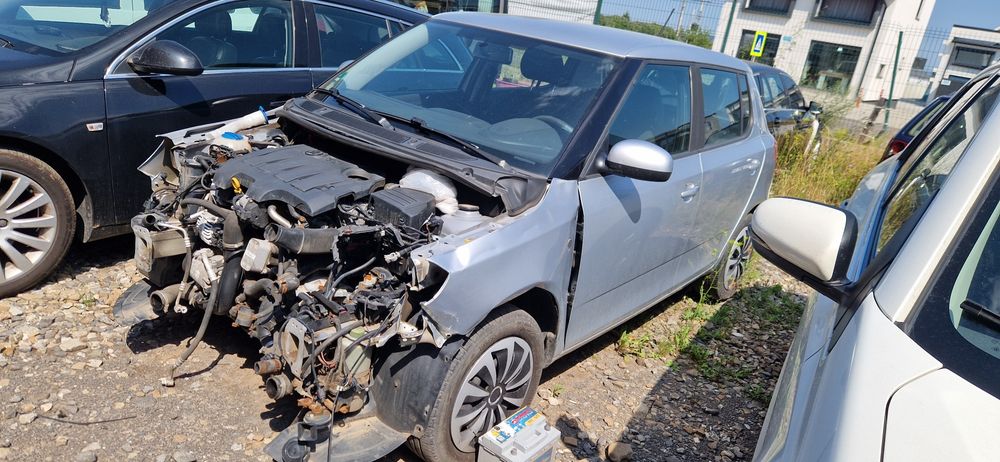 Skoda fabia 2014 avariată