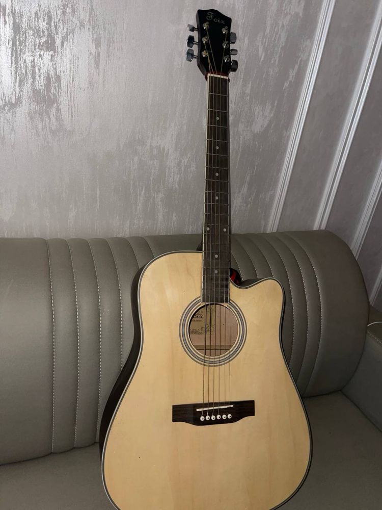 Akustika gitara