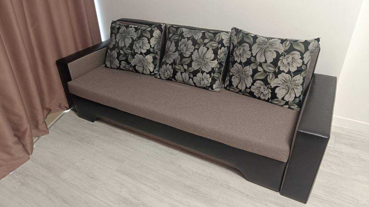 Продавам диван Елия
