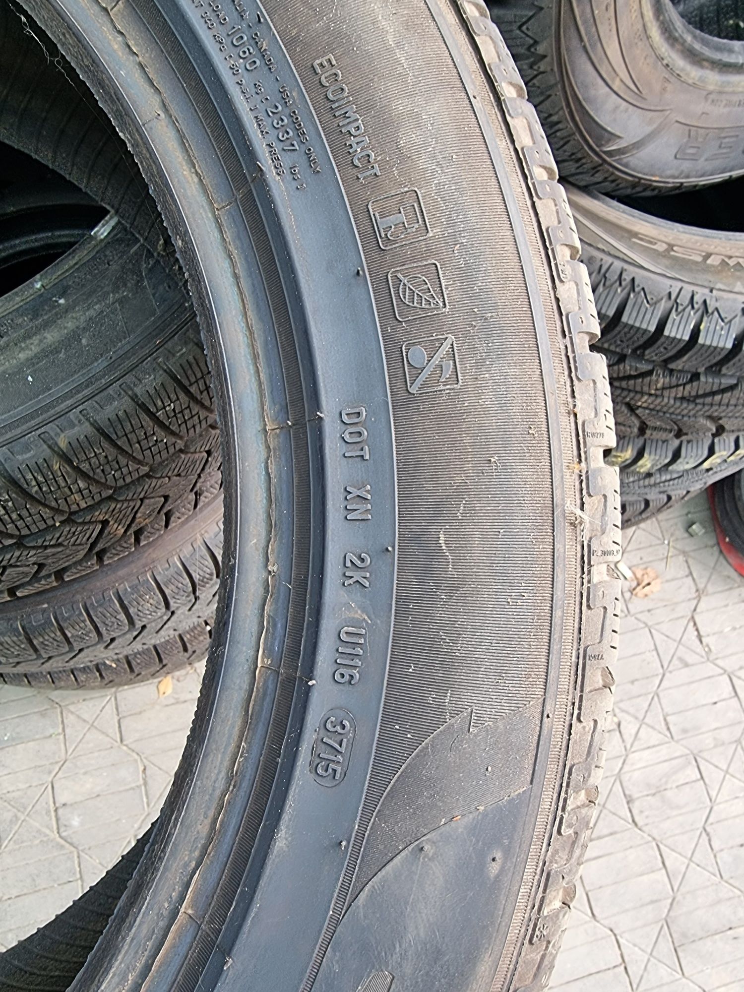 255 55 20 pirelli de iarna 8mm adâncime profil dot 37/15