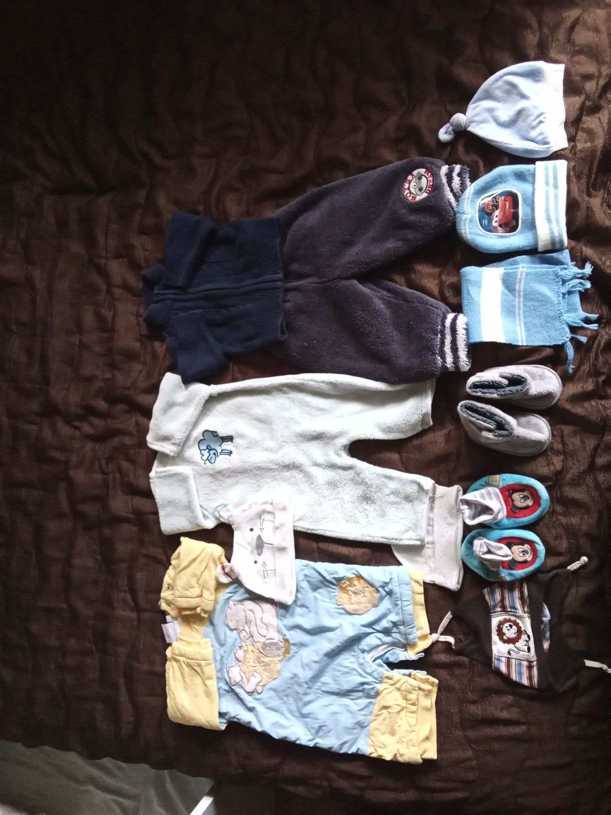 Бебешки лот от дрехи