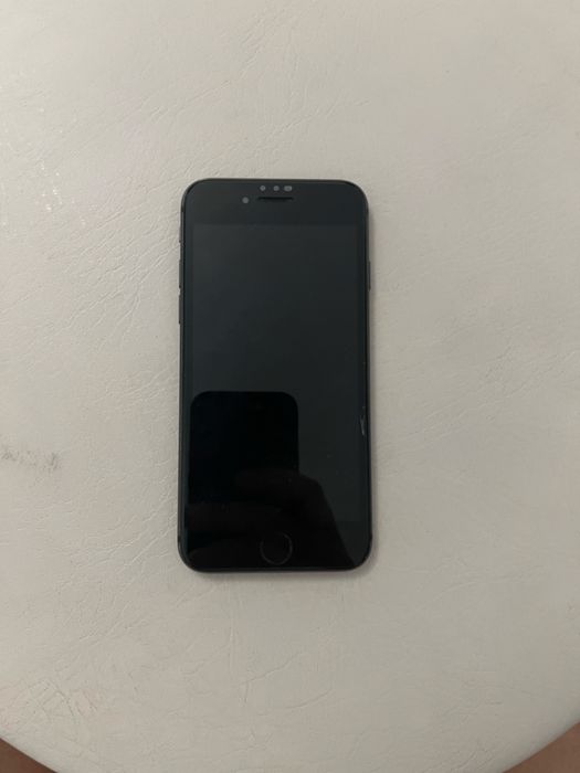 Айфон 8, 64 гб. Акум 100%