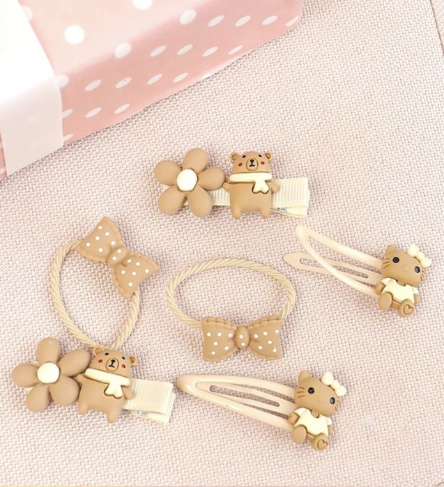 Набор заколок и резинок