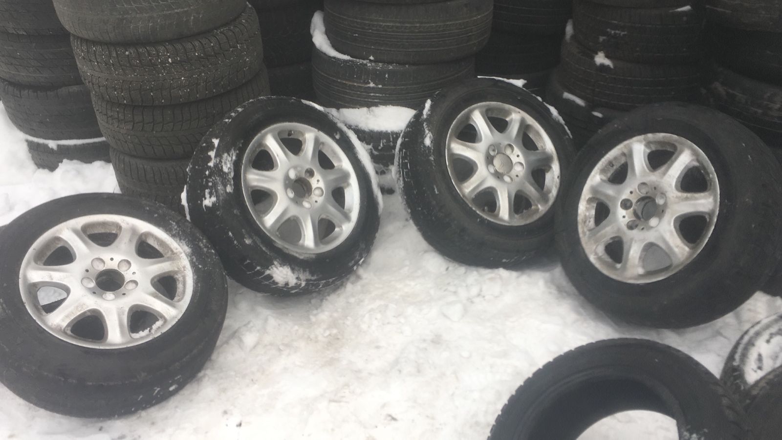 Продам комплект дисков  16 размера