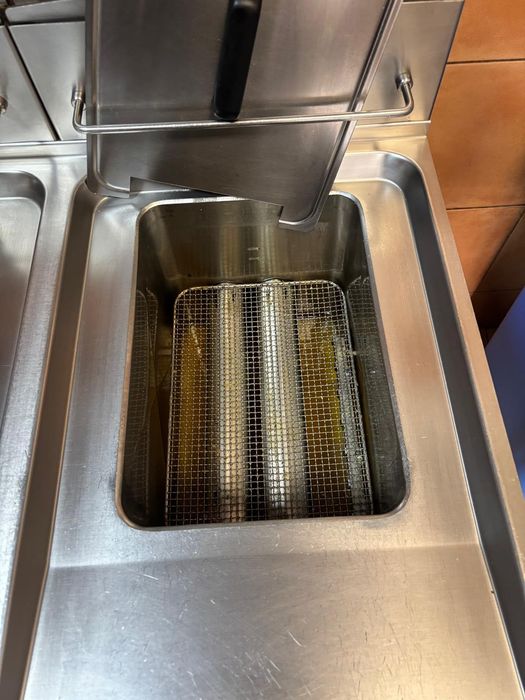 Fripteuza pe gaz 17l+17l - 28KW