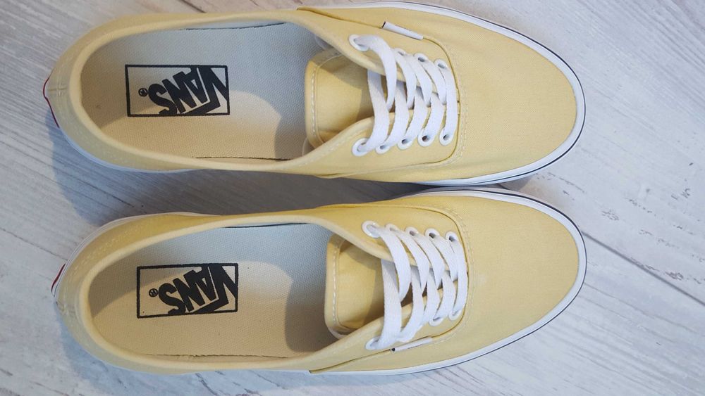 Нови жълти гуменки VANS unisex EUR40,5