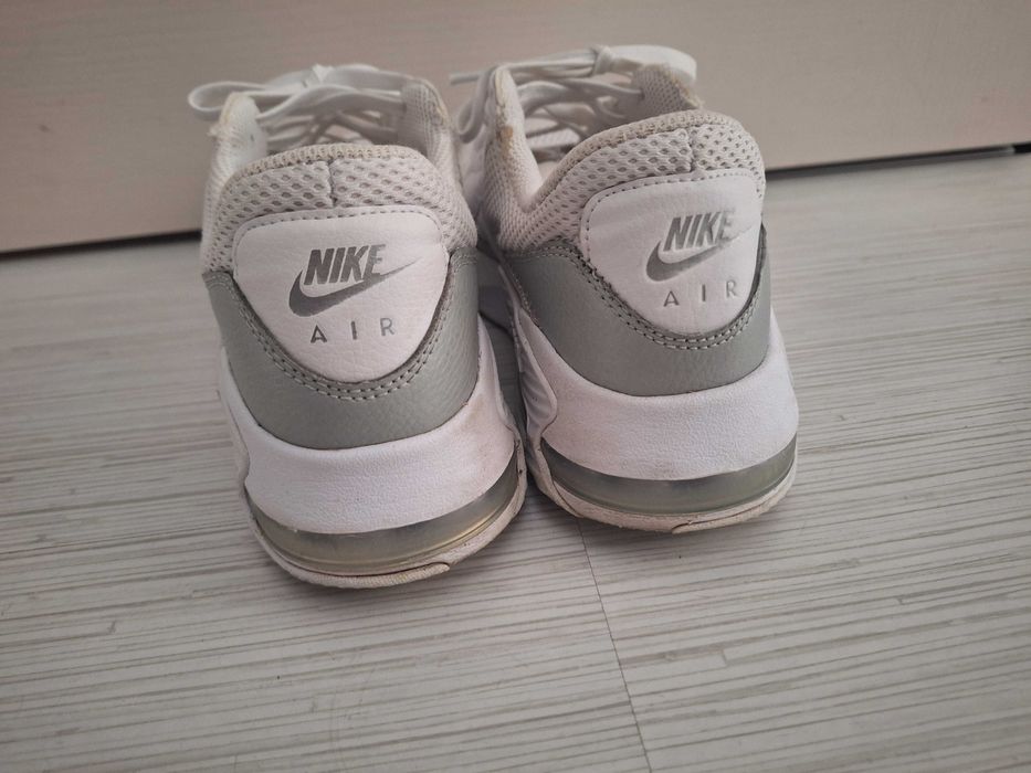 Много удобни маратонки Найк