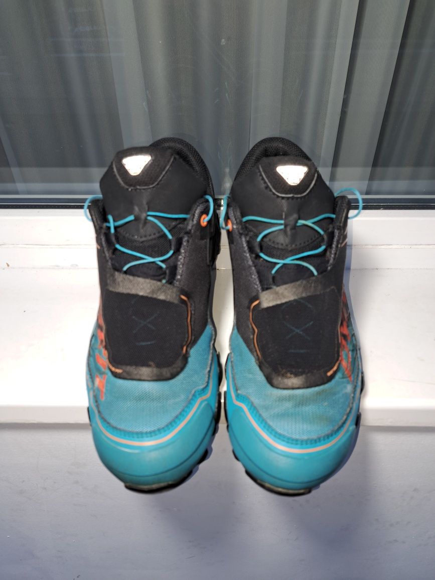 Vând pantofi sport Dynafit cu Gore-tex nr 41