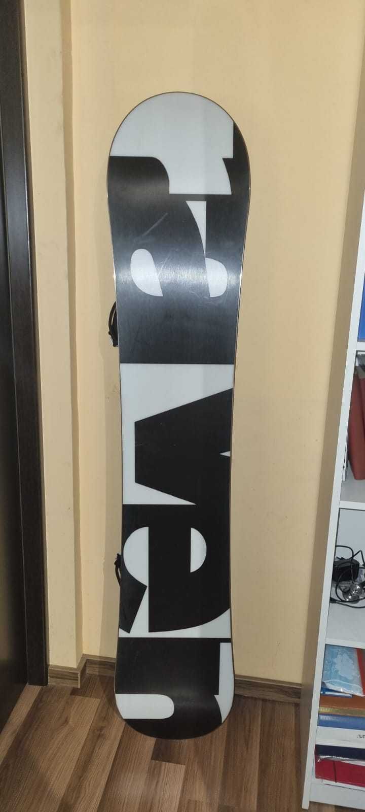 Snowboard Raven Supreme 168W + Legaturi Raven FT360