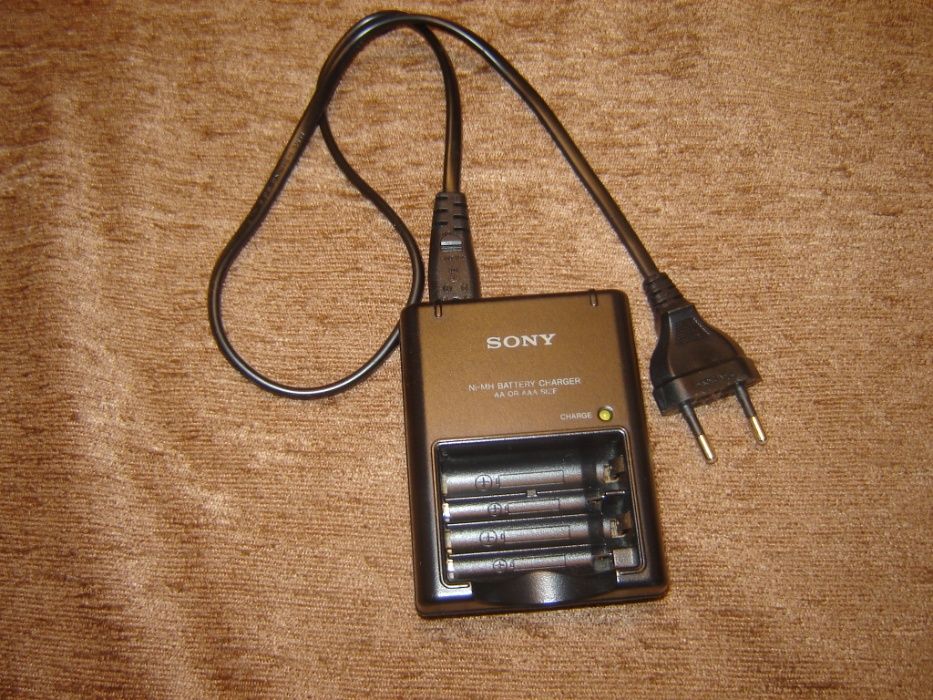 Incarcator Sony acumulatori