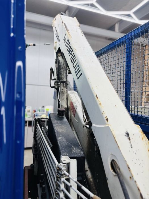 Iveco daily basculabil cu macara