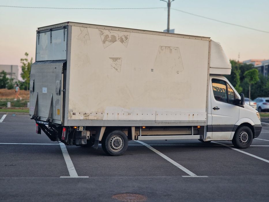 Vând Mercedes Benz sprinter 2.2  cub+ lift 2009