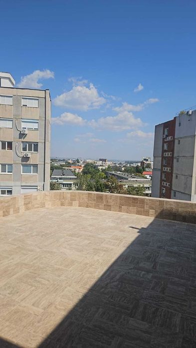 Inchiriez penthouses in mazepa , bloc nou ,mobilat nou , 3 camere