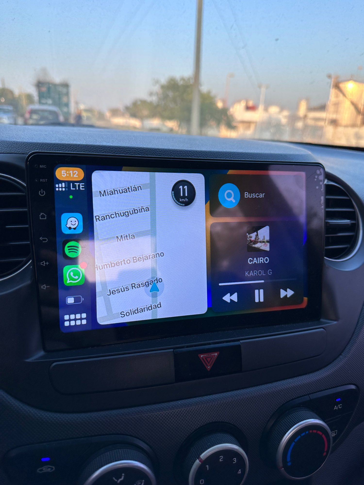 Navigatie Android Hyundai i10 Waze Youtube GPS USB casetofon