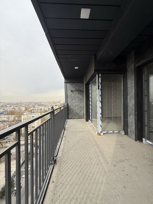 Шота Руставелли новостройка закрытый двор/паркинг 2-комнатная