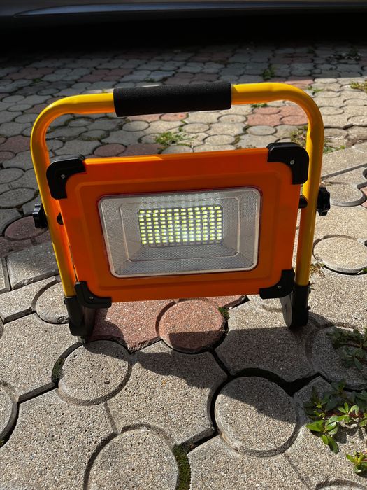 Lampa cu Lumina LED solara