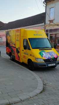 Vând Food truck complect utilat pentru gogoșerie ambulanta