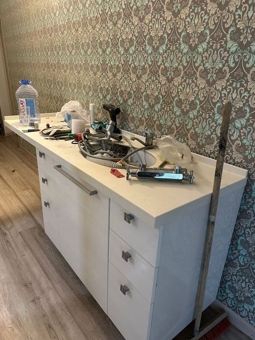 Продам раковина вместо шкафом 20000т