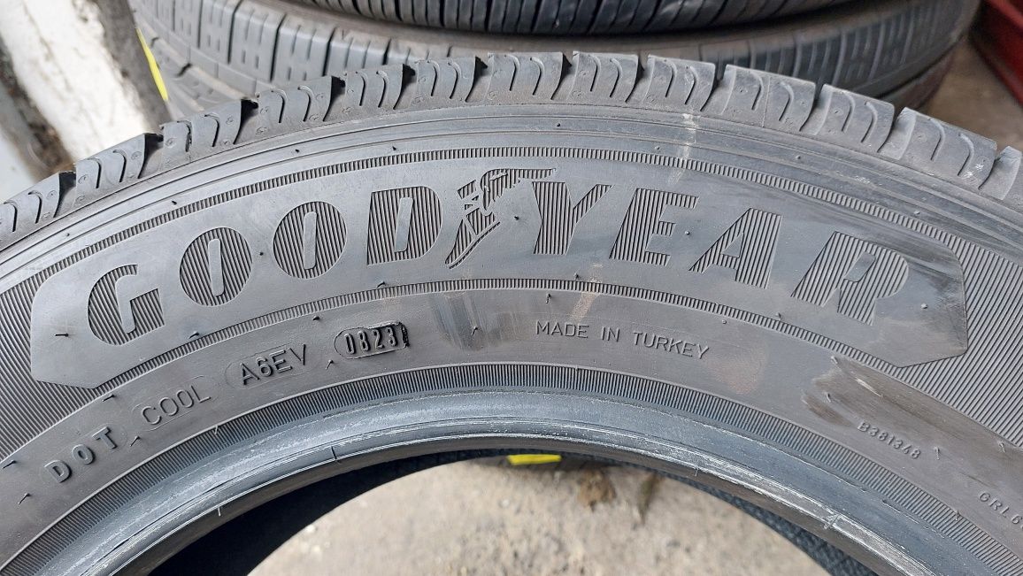 ДОТ 2023 гуми за Бус 215/65/16 C Goodyear Efficient Grip Cargo 4 броя