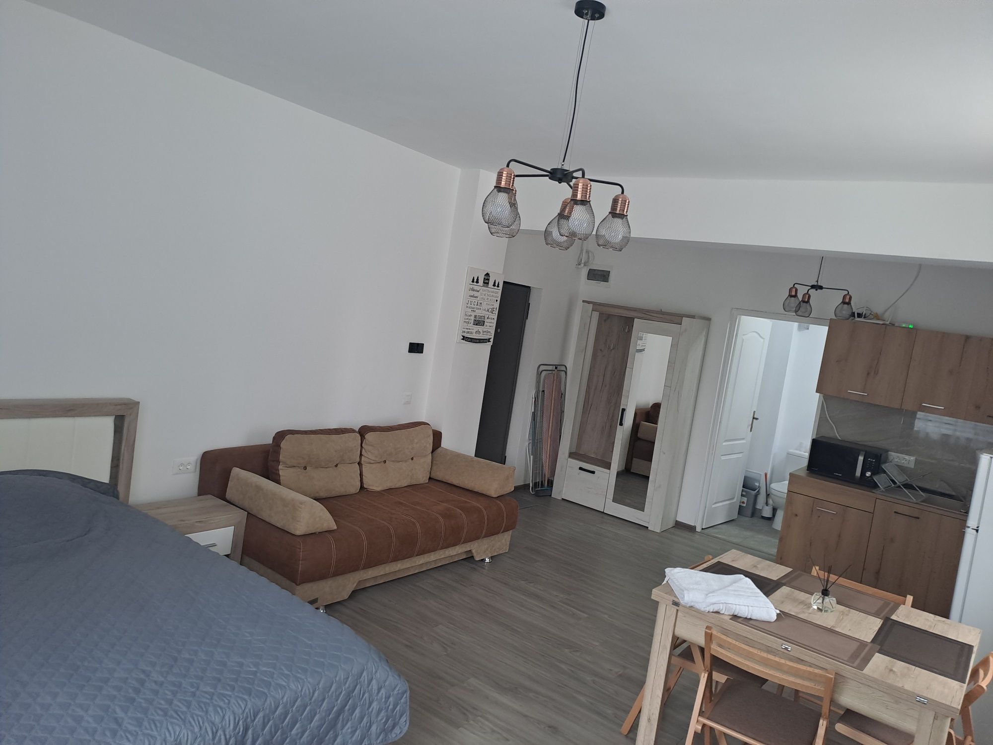 Studio Mamaia nord vizavi de lidl