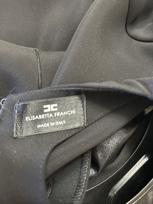 Черна рокля Elisabetta Franchi