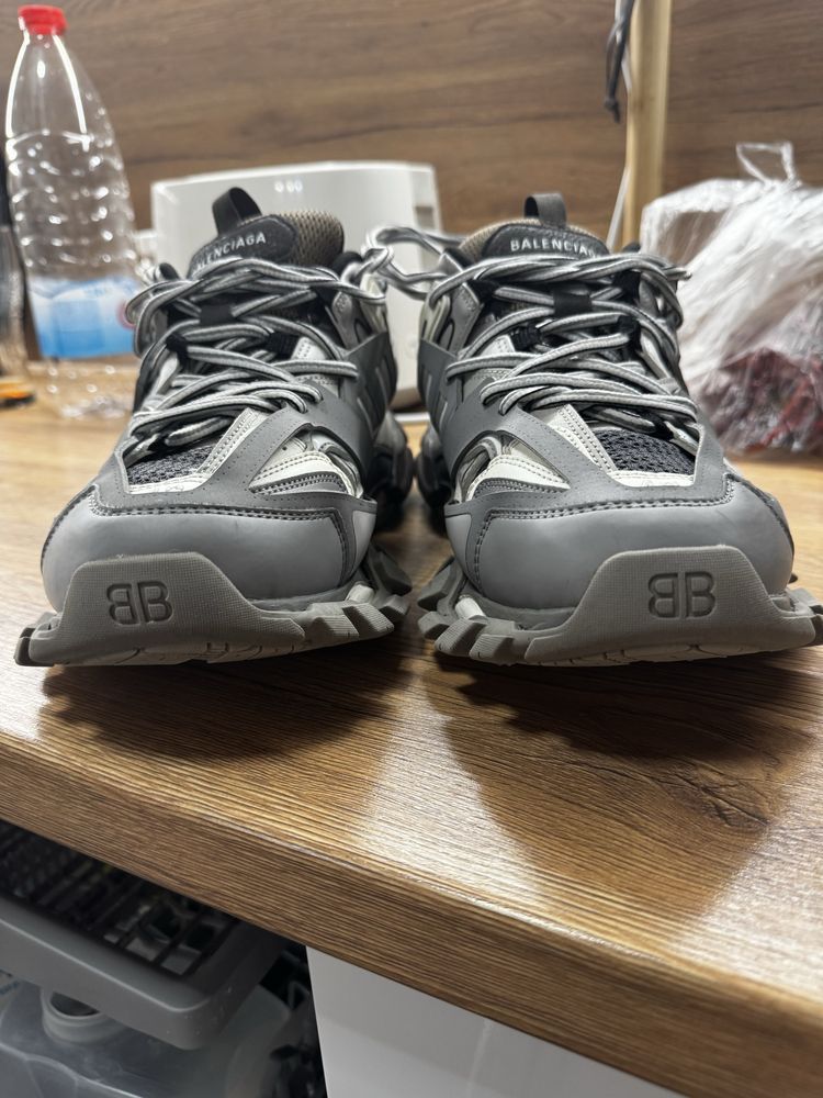 Balenciaga track сиви 42 номер