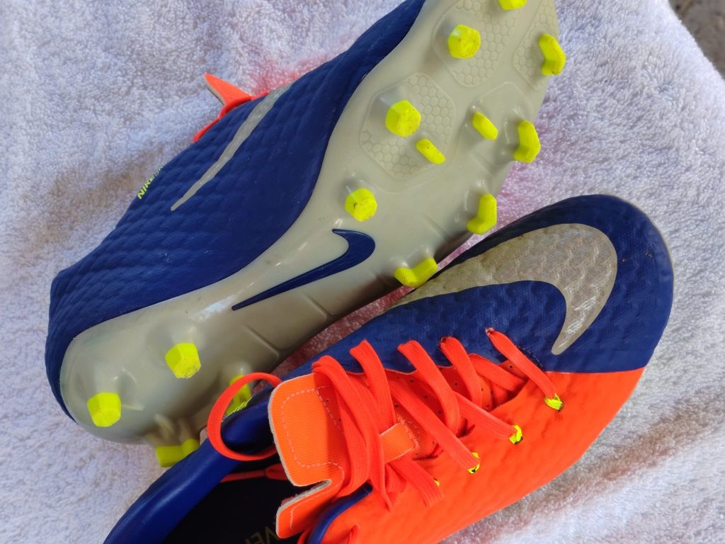 Ghete fotbal Nike HYPERVENOM