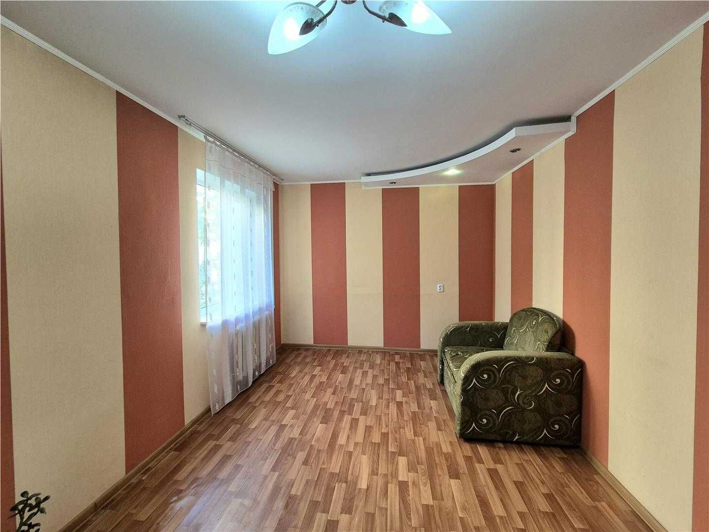 Продам 1 комн квартиру студию на 3 мкр, возле гимназии Элита
на 2/5 эт