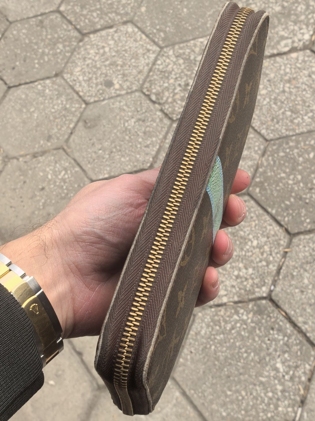 Louis Vuitton Zippy Organizer Monogram