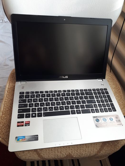 ASUS 15.6"  n56dНоутбук  , Radeon HD8750m 4GB ,8GB,AMD A8-5550m 3100Hz