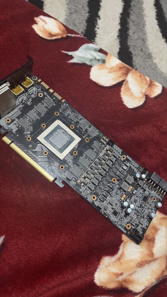 Vand gtx 1080ti pentru piese