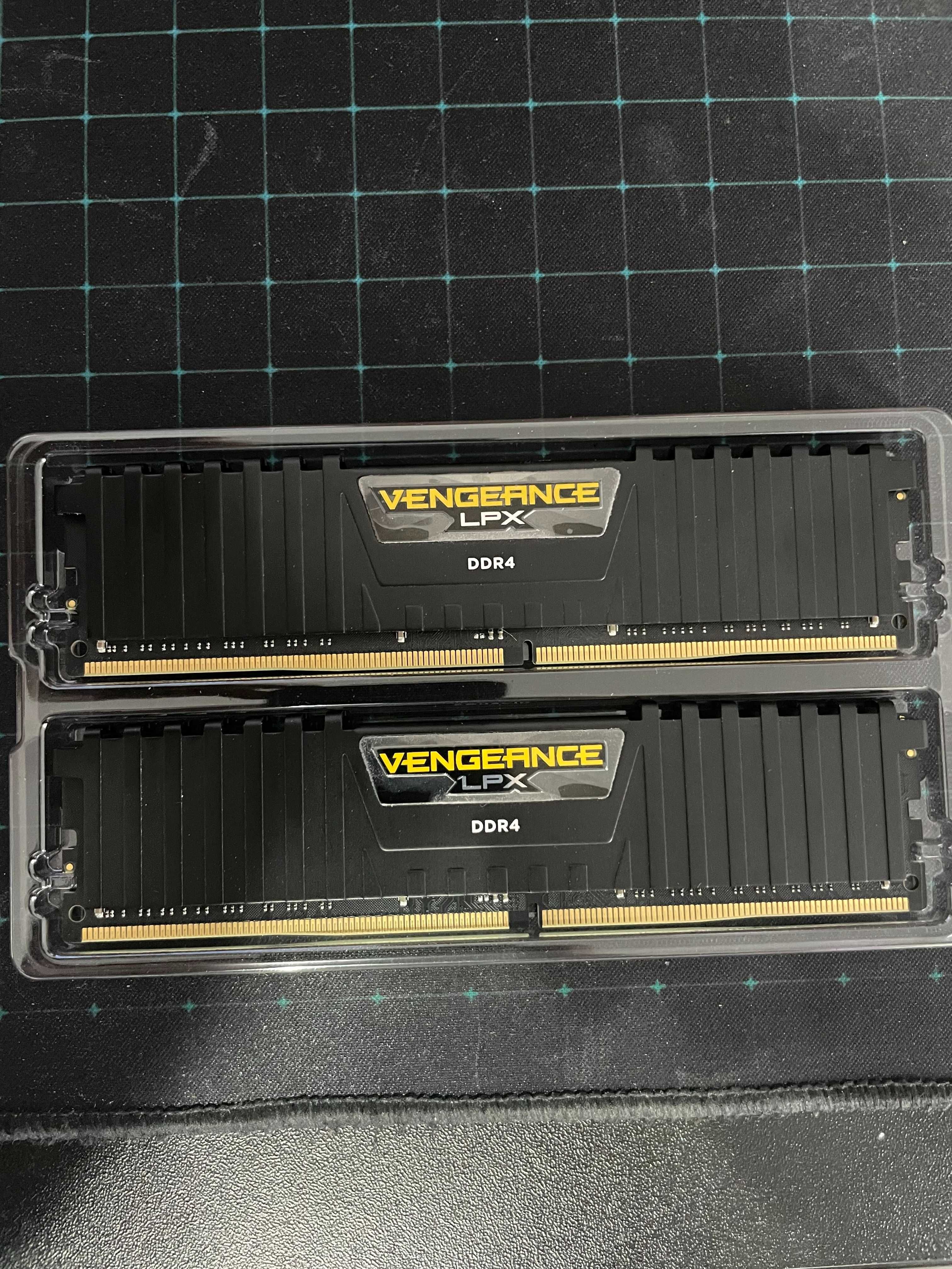 Corsair Vengeance LPX Black 16GB DDR4 3000MHz - 
CMK16GX4M2B3000C15