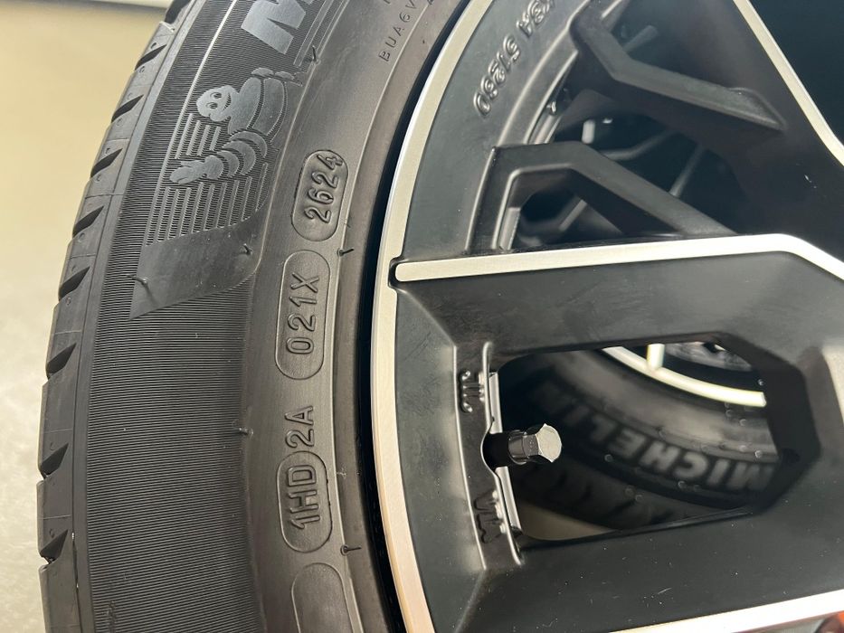 jante 17 cu anvelope vară  Michelin 205,55,17