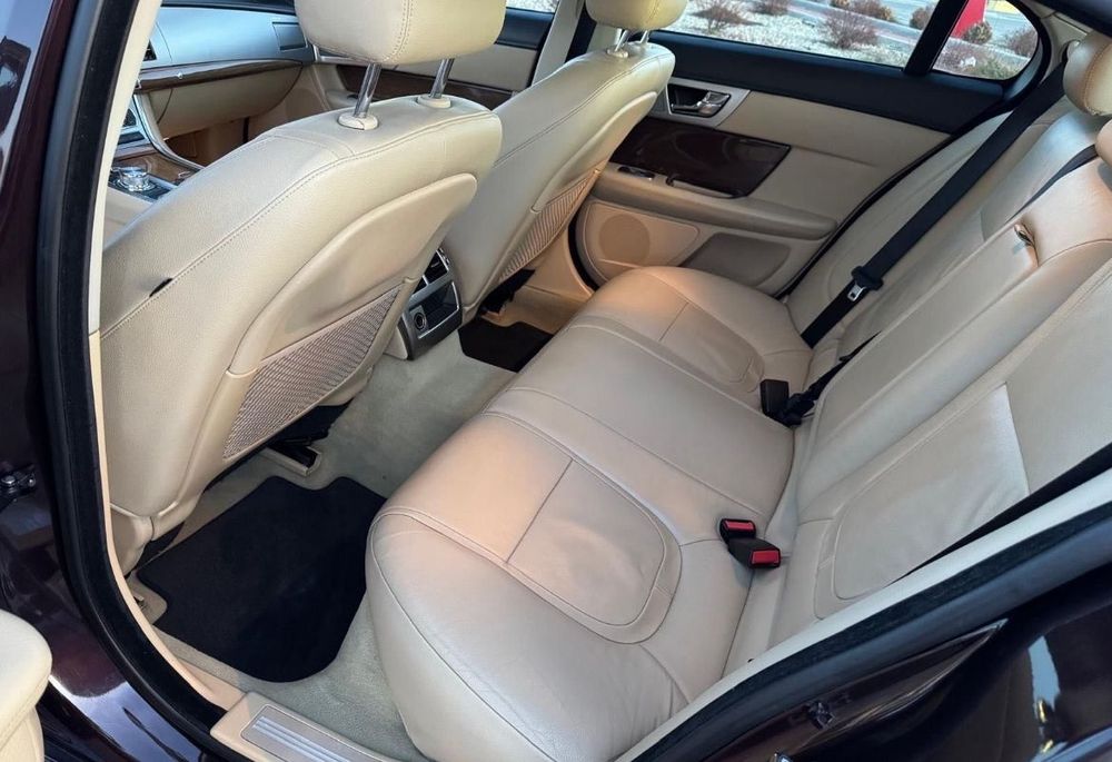 Jaguar XF, 2.2 Diesel, Culoare Cameleon