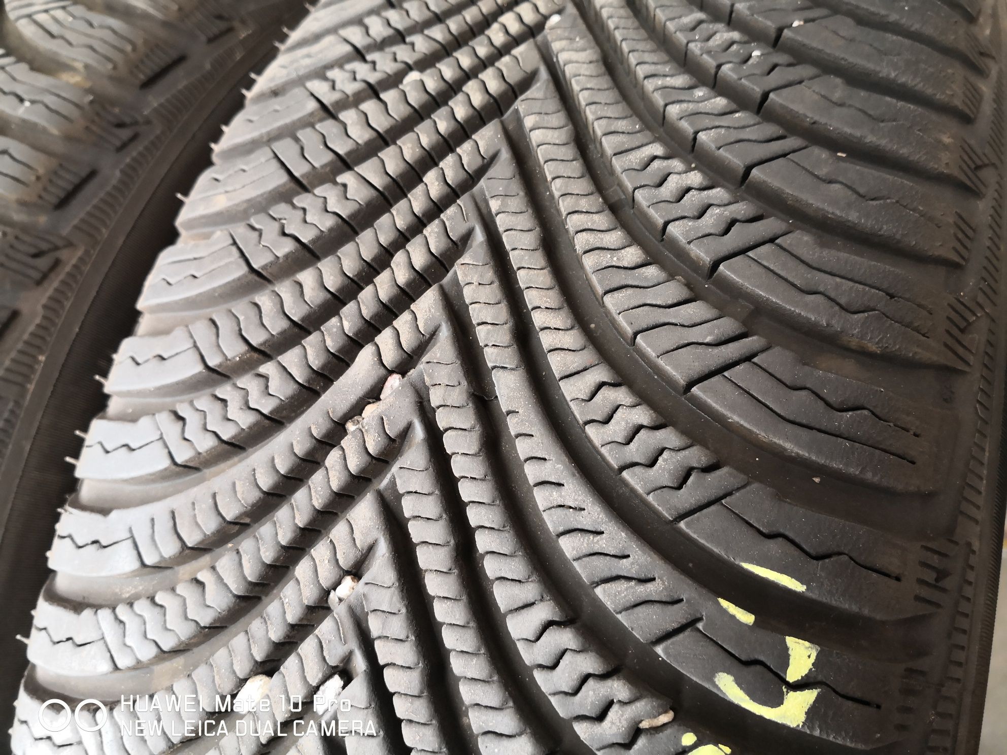 215 65 17 цола гуми като нови Michelin dot 20