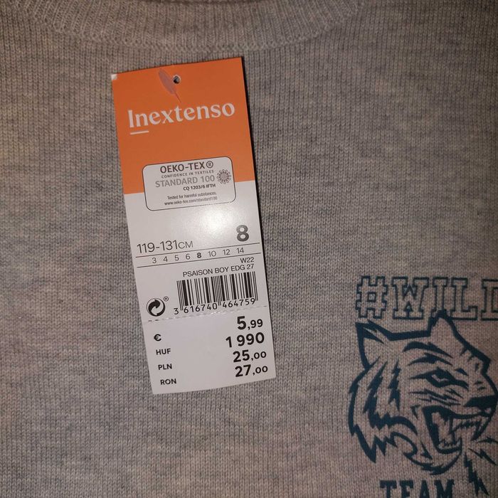 Pulover nou cu etichetă