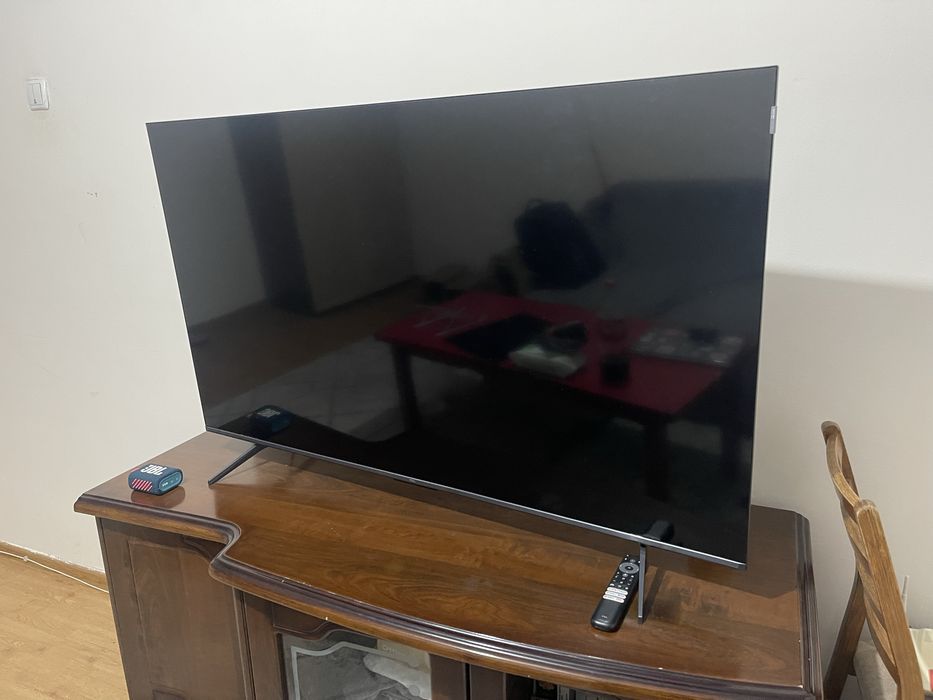 Продам почти новый классный телевизор TCL диагональю 140 см!