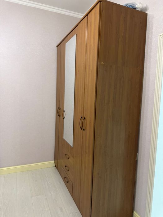 Продается шкаф в хорошем сост.